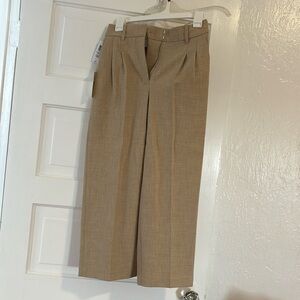 NWT effortless pan crop